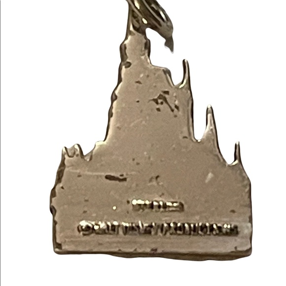 Vintage Sterling silver Walt Disney prod Sterling silver 925 Magic Kingdom charm - Picture 2 of 2